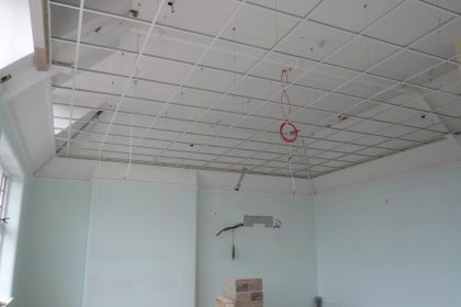 Nursery - Lay in Grid Ceiling